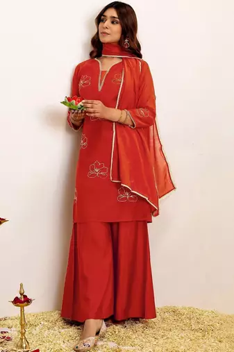Women Floral Embroidered Regular Thread Work Kurta with Palazzos & With Dupatta
