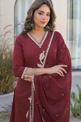 Women Ethnic Motifs Embroidered Regular Kurta with Trousers & With Dupatta