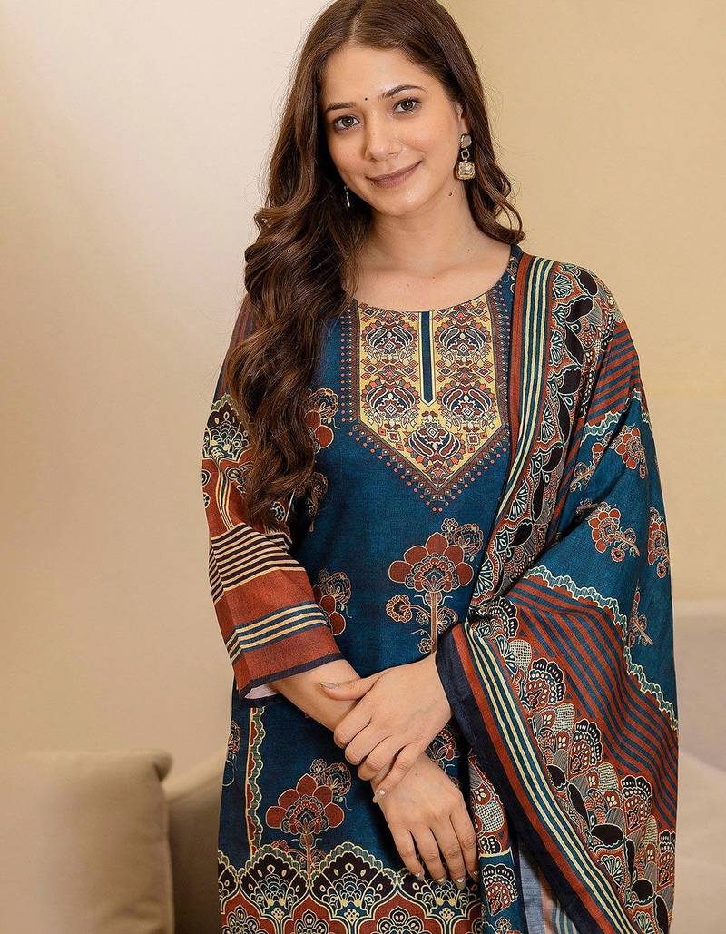 Women Ethnic Motifs Printed Kurta with Trousers & Dupatta