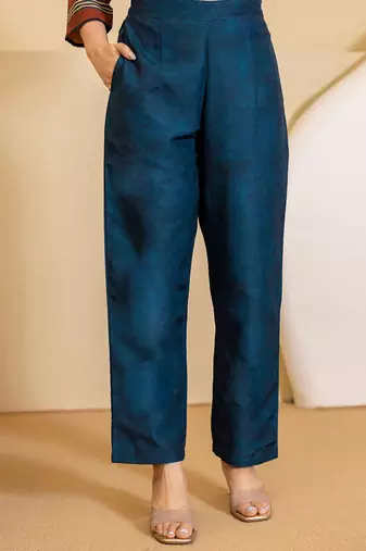 Women Ethnic Motifs Printed Kurta with Trousers & Dupatta