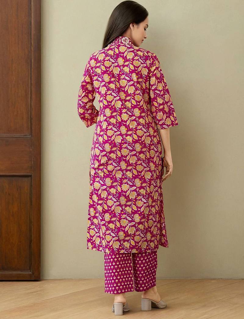 Women Floral Printed Kurta with Trousers & Dupatta