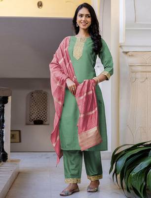 Women Ethnic Motifs Yoke Design Kurta with Trousers & With Dupatta 1