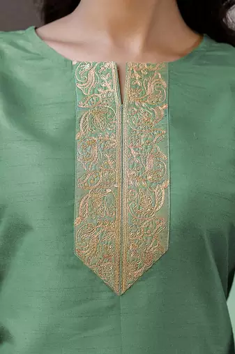 Women Ethnic Motifs Yoke Design Kurta with Trousers & With Dupatta