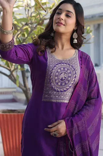 Women Woven Design Kurta with Trousers & Dupatta