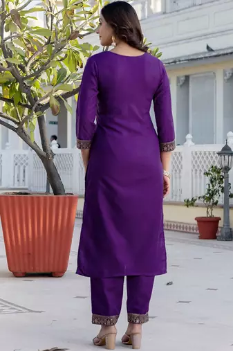 Women Woven Design Kurta with Trousers & Dupatta