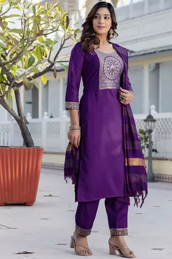 Women Woven Design Kurta with Trousers & Dupatta