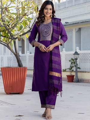 Women Woven Design Kurta with Trousers & Dupatta 6