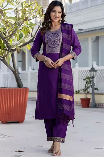 Women Woven Design Kurta with Trousers & Dupatta