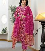 Women Floral Printed Regular Sequinned Kurta with Trousers & With Dupatta