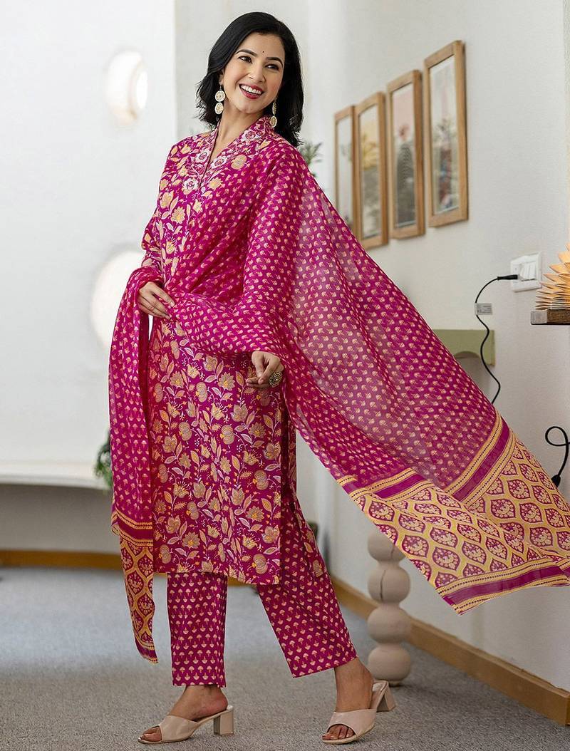 Women Floral Printed Regular Sequinned Kurta with Trousers & With Dupatta