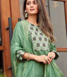 Women Ethnic Motifs Printed Kurta with Trousers & Dupatta