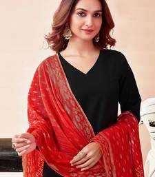 Women Solid Kurta with Trousers & Dupatta