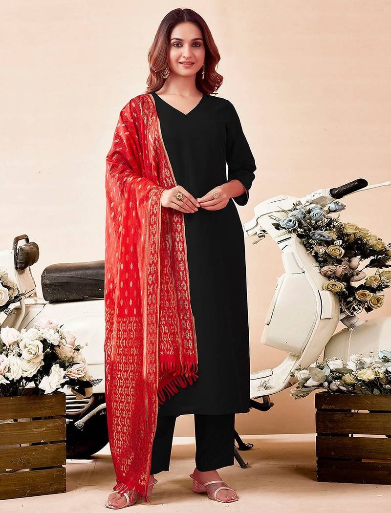 Women Solid Kurta with Trousers & Dupatta