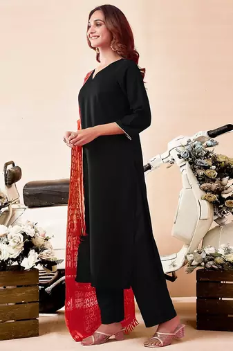 Women Solid Kurta with Trousers & Dupatta