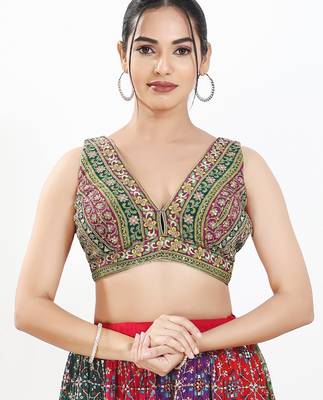 Women's georgette padded back open sleeveless saree blouse 1