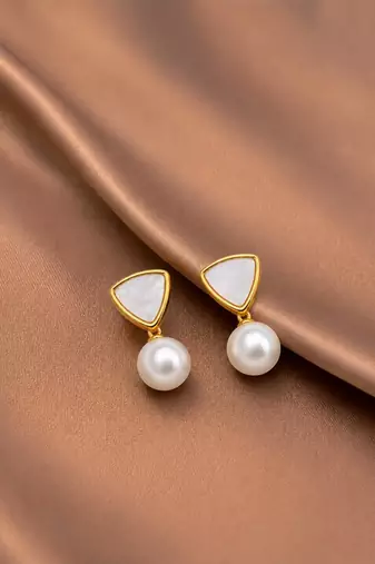 Anti tarnish contemporary  drop earrings