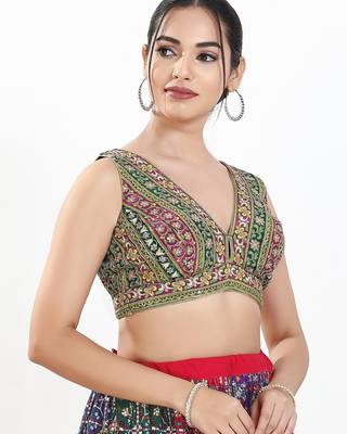 Women's georgette padded back open sleeveless saree blouse 3