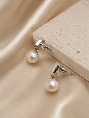 Silver plated contemporary  drop earrings 3