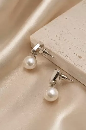 Silver plated contemporary  drop earrings
