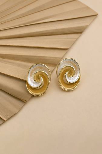 Anti tarnish spiral design stud earrings