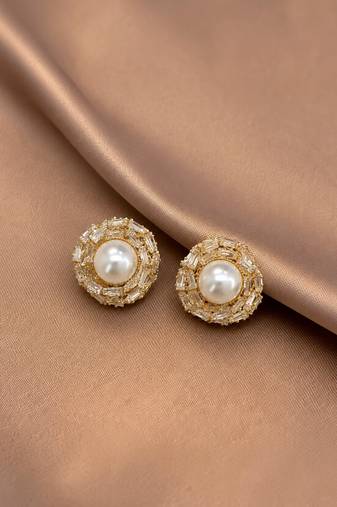 Anti tarnish circular cz stud earrings