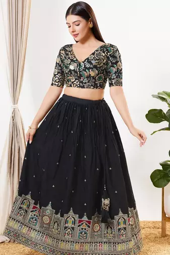 Women's silk padded front open elbow sleeves saree blouse