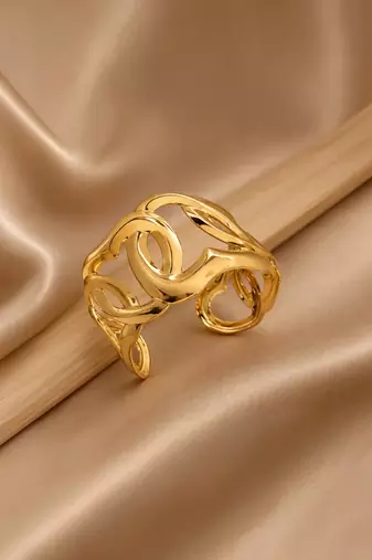 Anti tarnish stainless steel  heart loop cuff kada bracelet