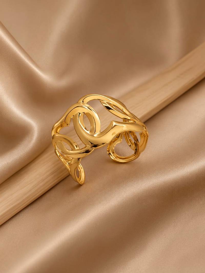 Anti tarnish stainless steel  heart loop cuff kada bracelet