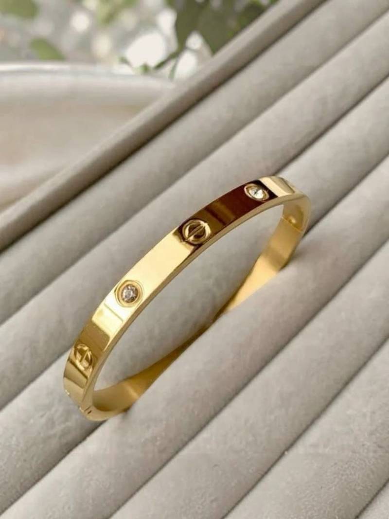 Anti tarnish gold plated classic rivet bangle bracelet