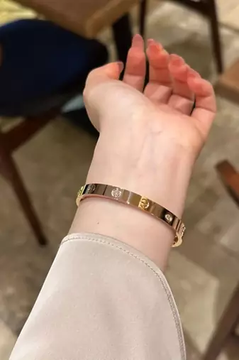 Anti tarnish gold plated classic rivet bangle bracelet