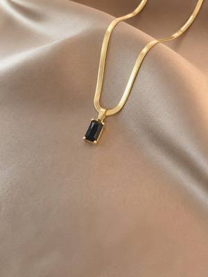 Gold plated anti tarnish black stone pendant necklace chain 3