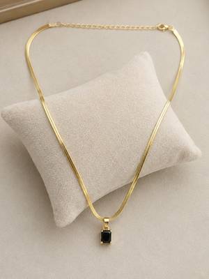 Gold plated anti tarnish black stone pendant necklace chain 4