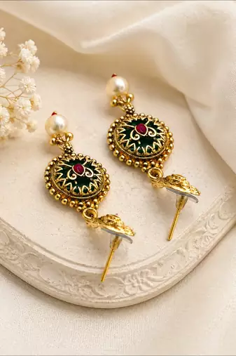 Gold plated layered heritage necklace set