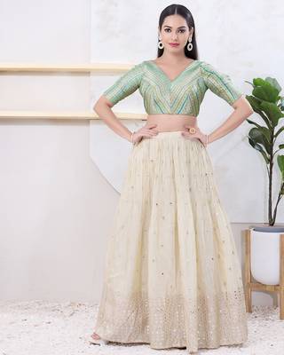 Women's jacquard padded back open elbow sleeves saree blouse 5