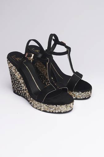 Black colorblocked velvet wedges heels