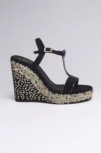 Black colorblocked velvet wedges heels