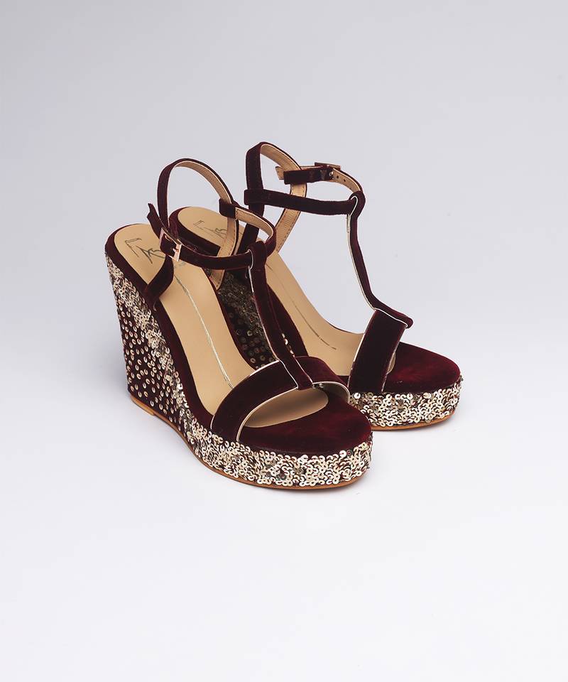 Maroon colorblocked velvet wedges heels