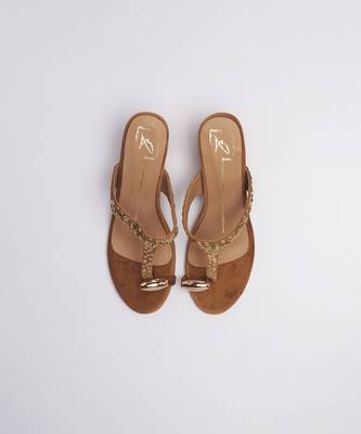 Gold colorblocked velvet embroidered heels 3