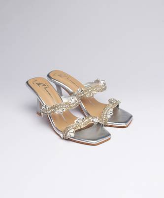 Silver faux leather embroidered heels 1
