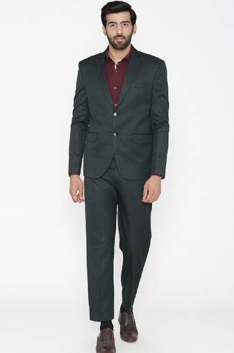 Men green solid single-breasted regular fit suit