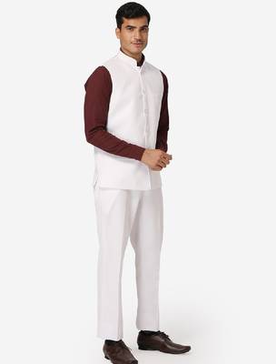 Men white solid bandhgala formal two-piece suit 4