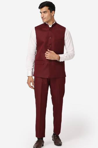 Men maroon solid bandhgala formal two-piece suit