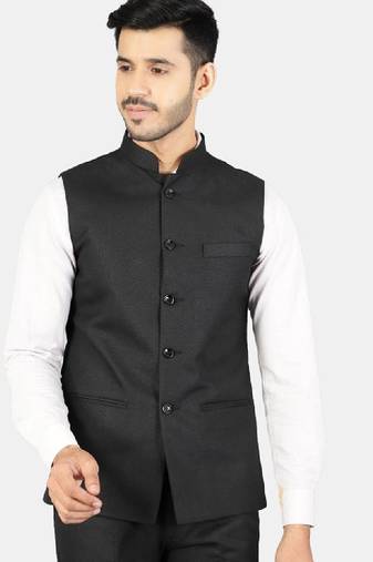 Men black solid two-piece formal suits