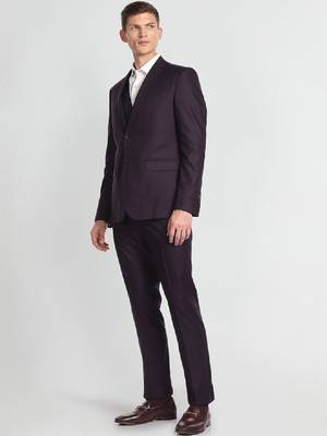 Tailored fit three-piece formal suit 4