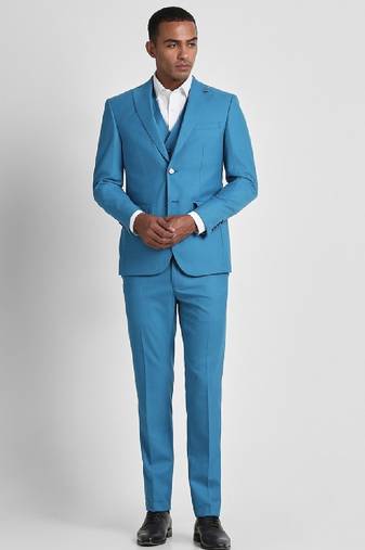 Slim-fit single-breasted three-piece formal suit