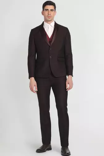 Tailored fit single-breasted formal 3-piece suit