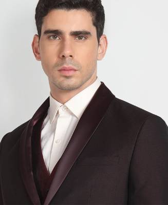 Tailored fit single-breasted formal 3-piece suit 2