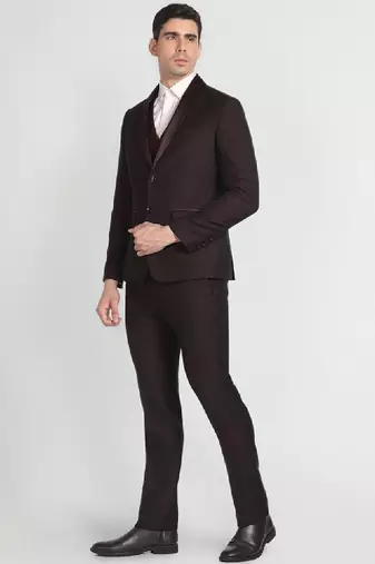 Tailored fit single-breasted formal 3-piece suit