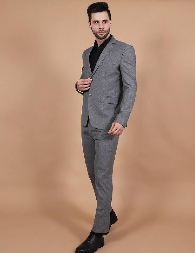 Single-breasted two-piece formal suit