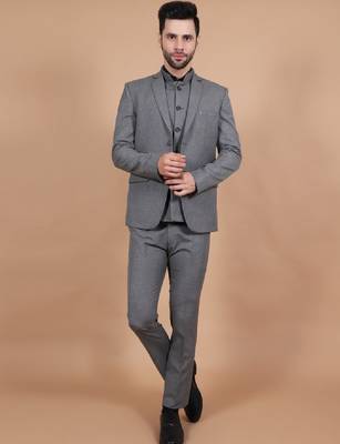 Single-breasted three-piece formal suit 1